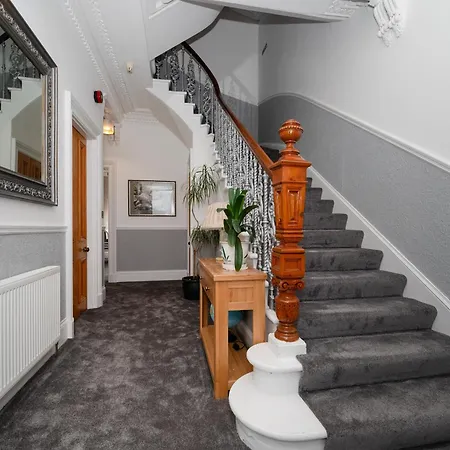 Granite City Guest House-3